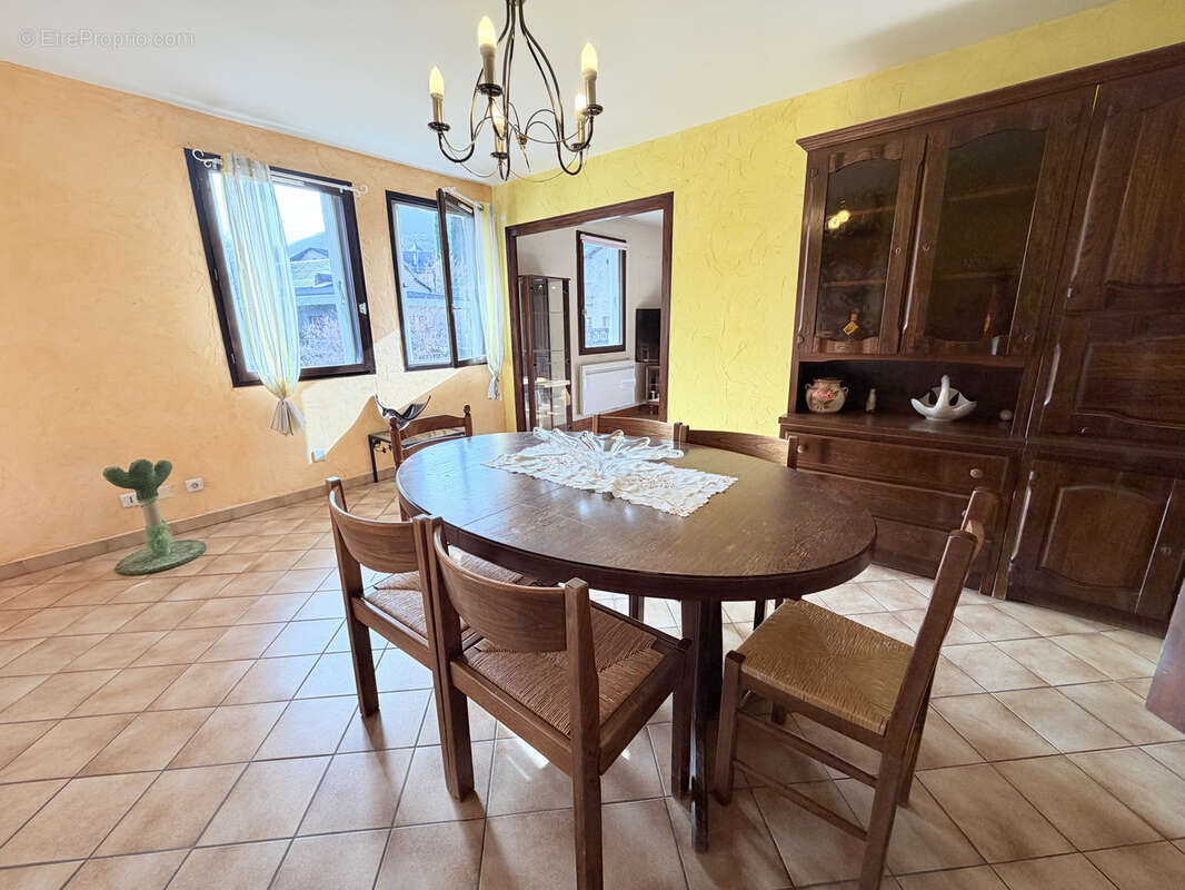 Appartement à SAINT-JEAN-DE-MAURIENNE