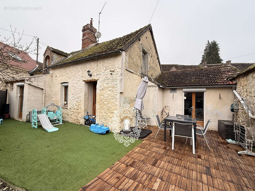 Maison à DONNEMARIE-DONTILLY