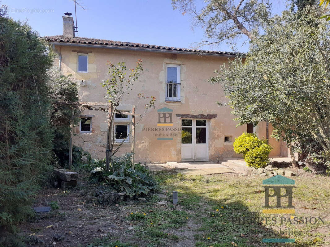 Maison à LOUPIAC