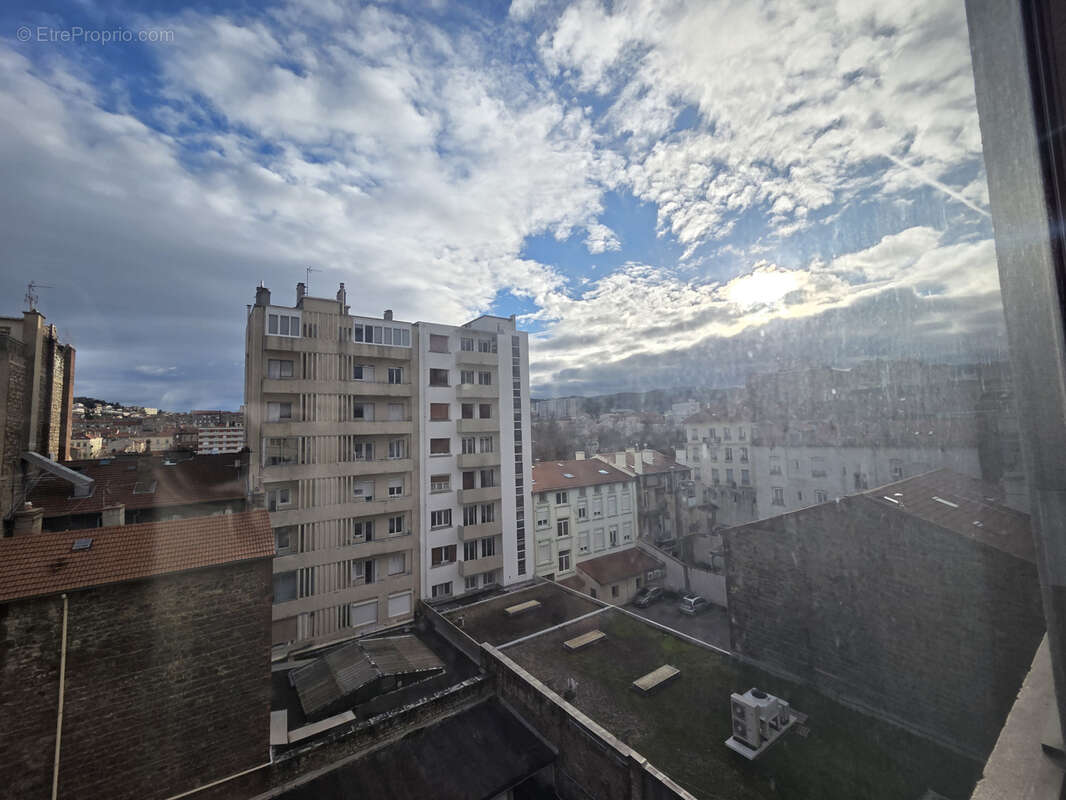 Appartement à SAINT-ETIENNE
