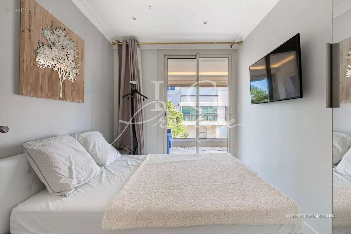Appartement à MANDELIEU-LA-NAPOULE