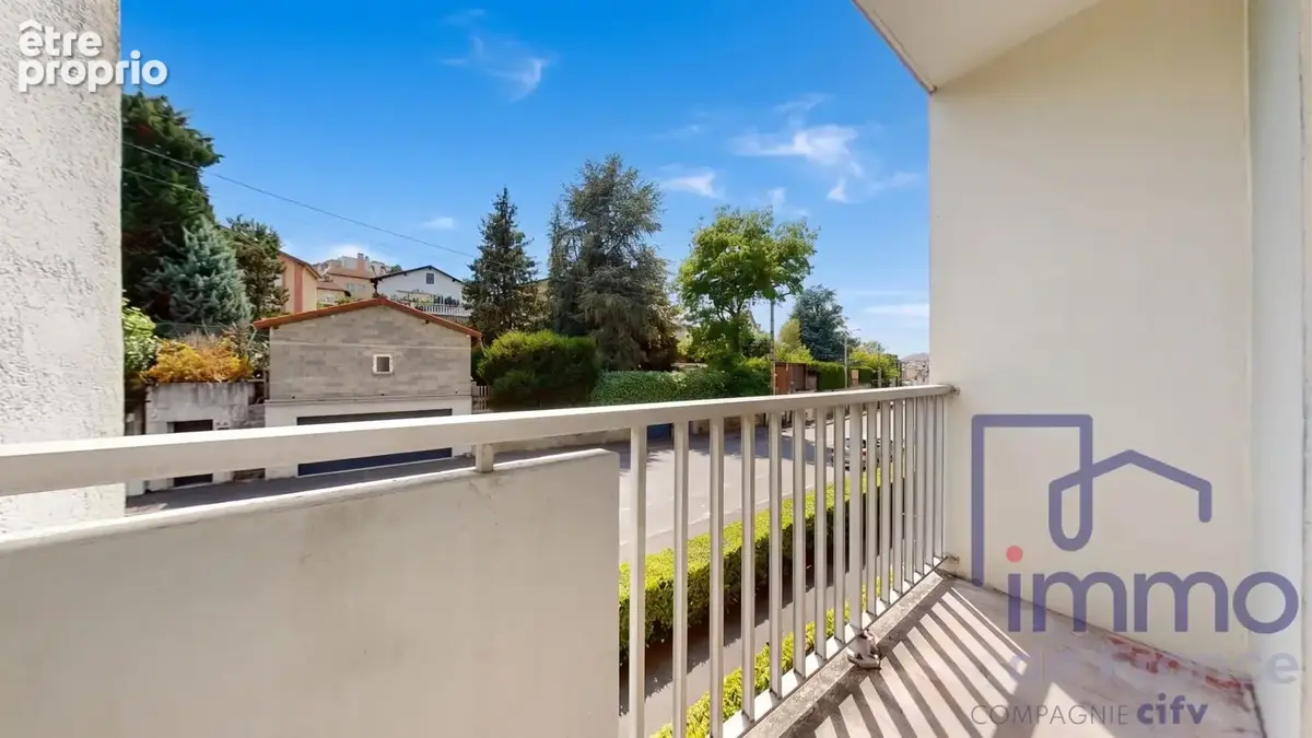 Appartement à SAINT-ETIENNE