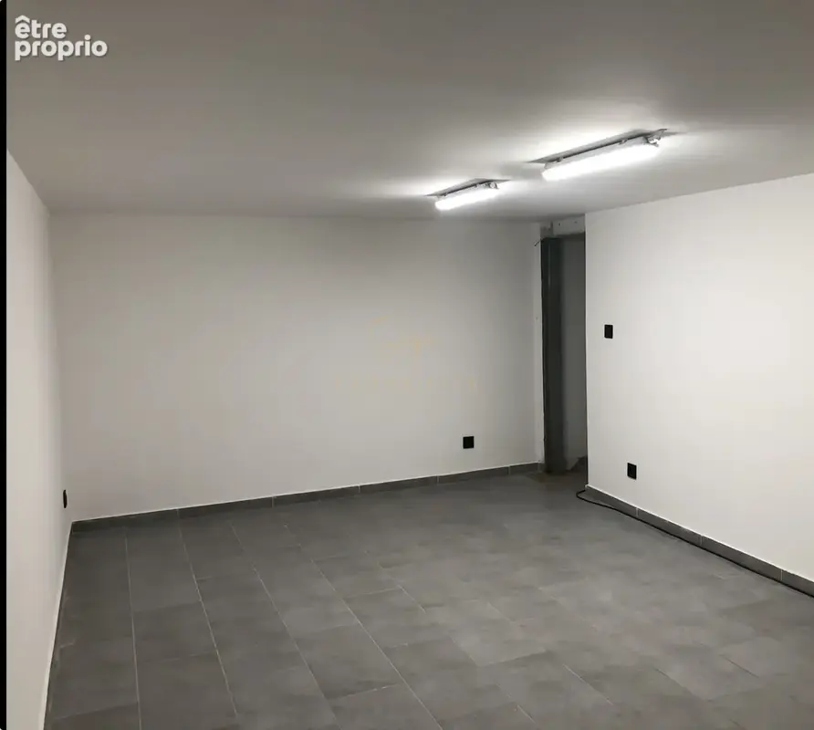 Local commercial 80 m2 — Marseille 3e (Belle de Mai) - photo 3