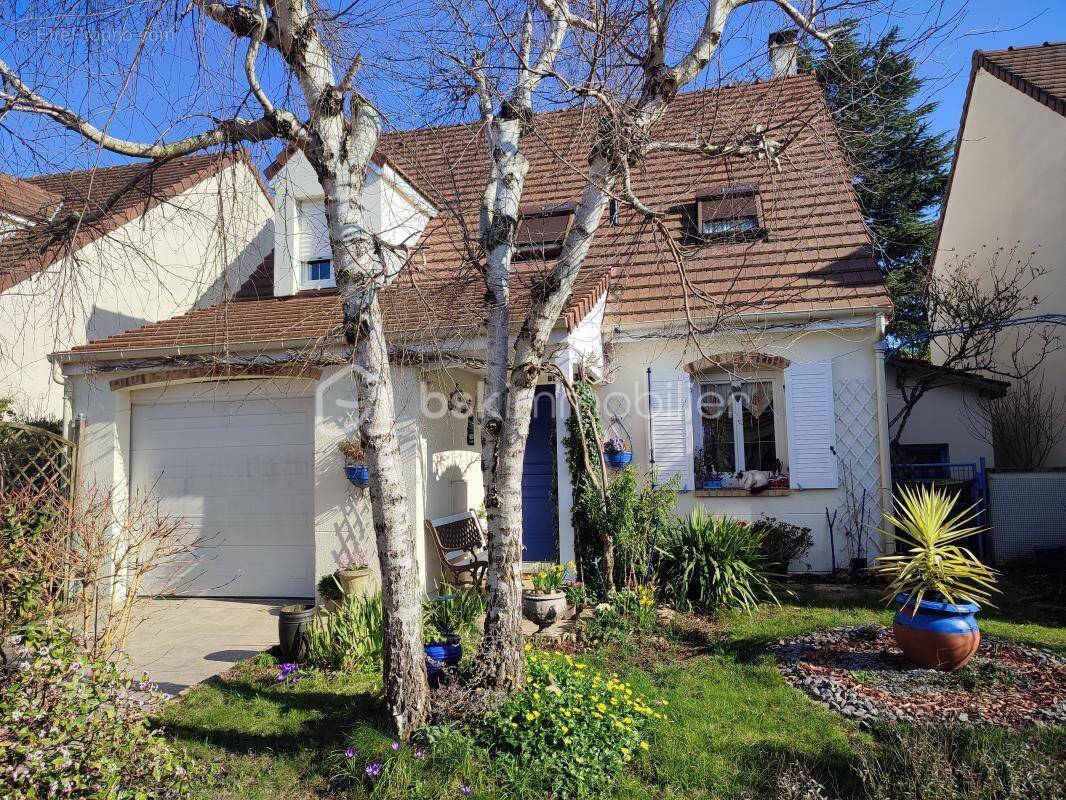 Maison à SAVIGNY-SUR-ORGE