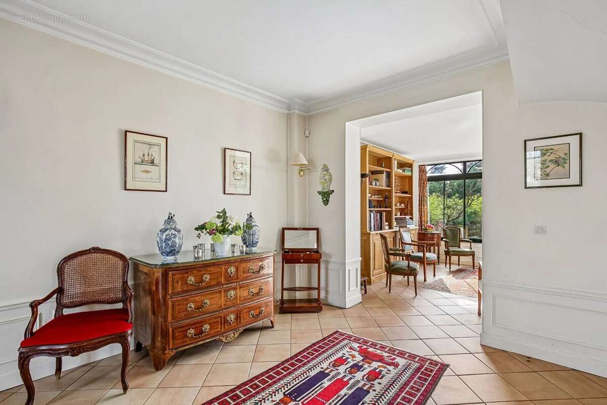 Le vesinet - maison de charme - 6 chambres - 155 m² au sol - terrain 572 m² - 5 mn rer - photo 7
