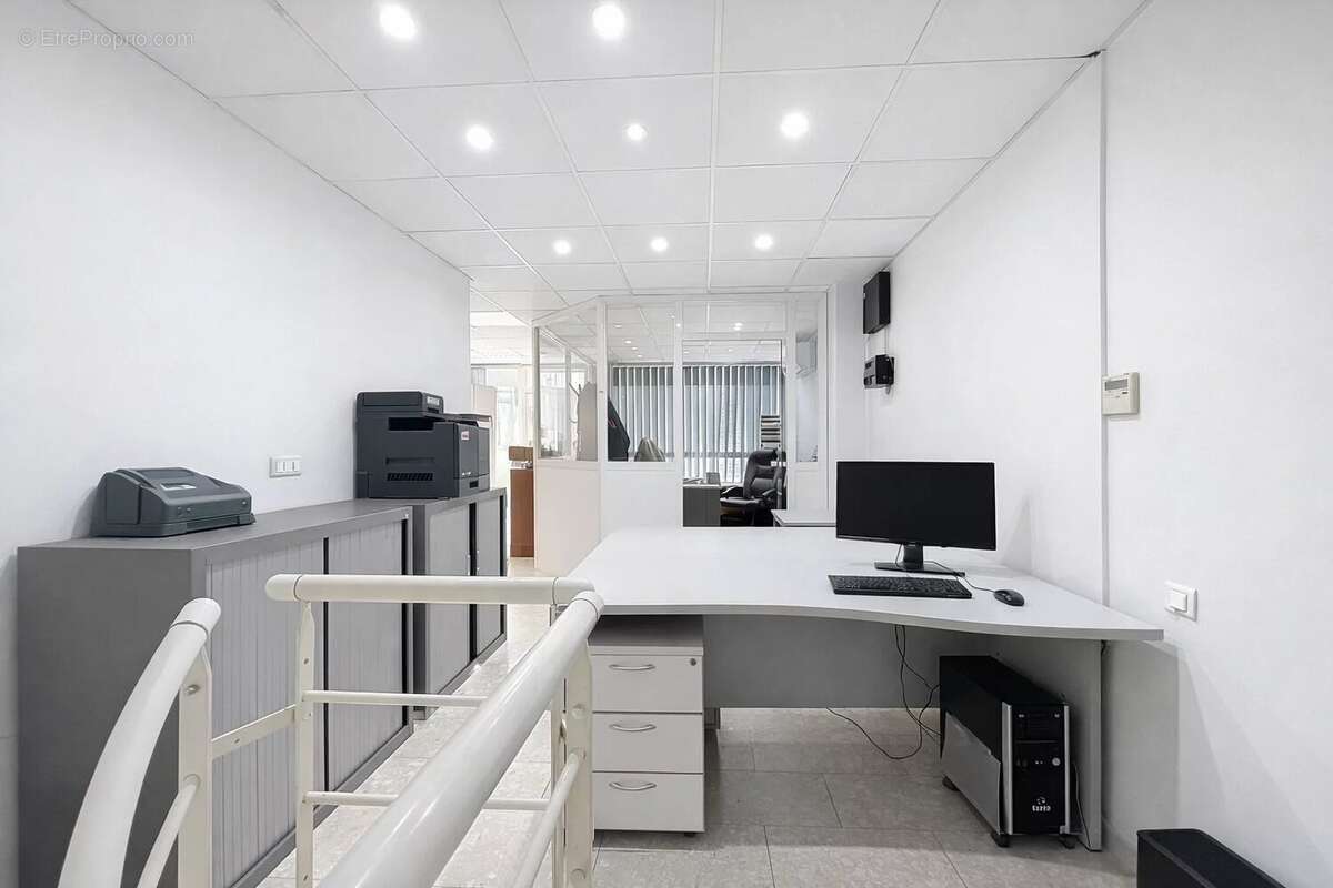 Commerce à MARSEILLE-4E