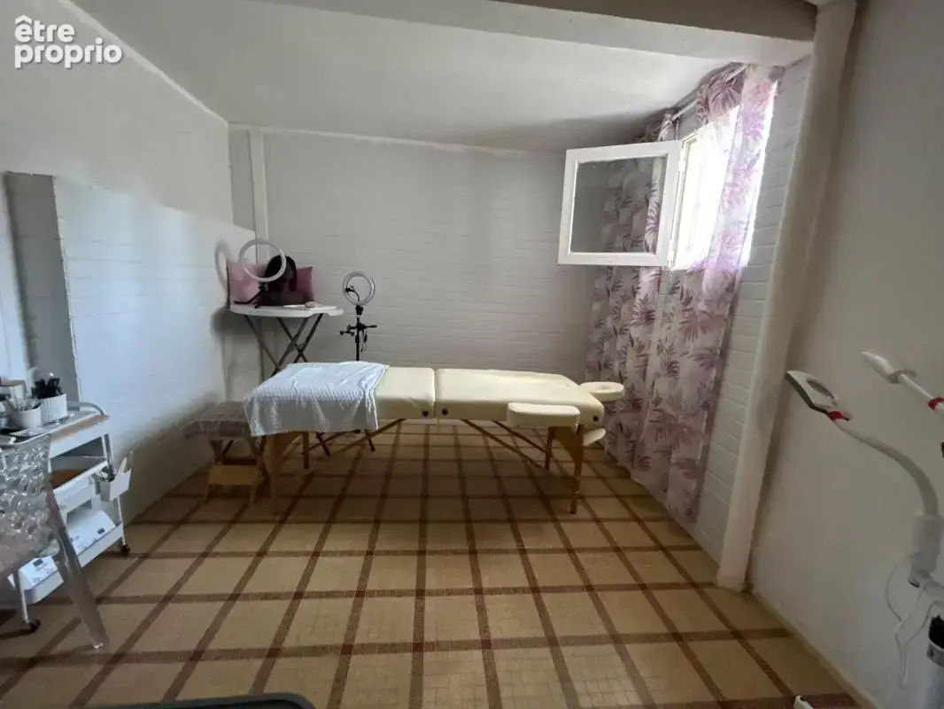 A VENDRE : Villa T8 de 200m² au Gosier (97190) - photo 28