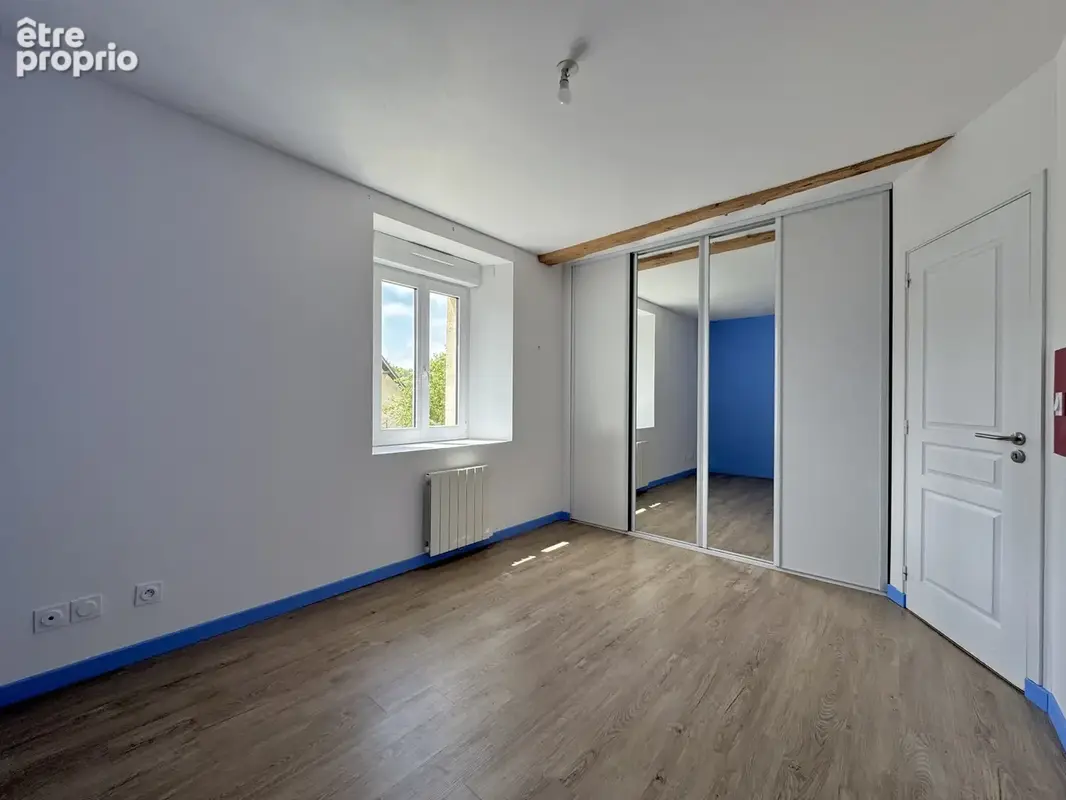 Maison en pierre familiale - quartier calme - photo 12