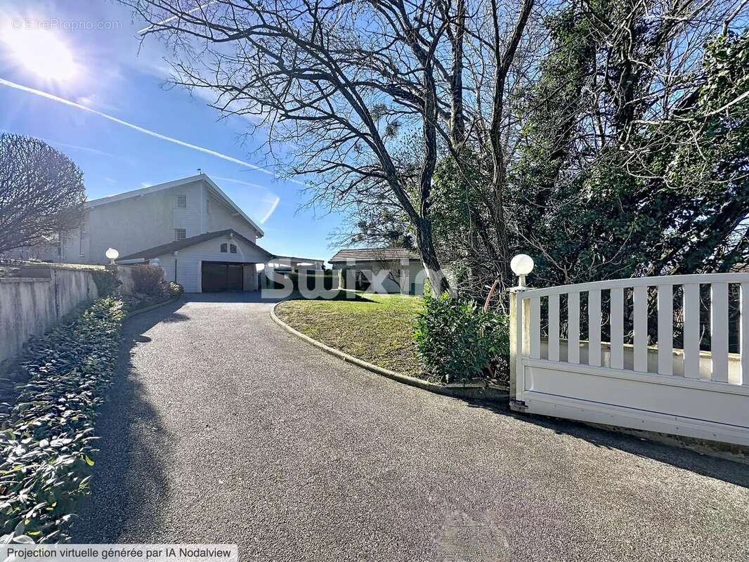 Maison à SAINT-CERGUES