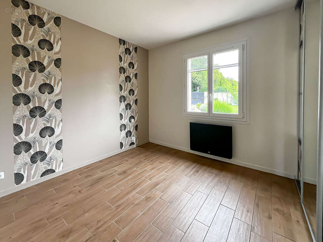 Maison à SAINTE-SOULLE