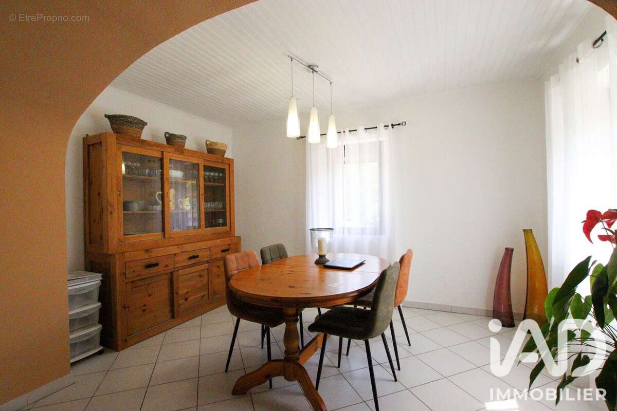 Maison 140 m² à Rochegude  - photo 5