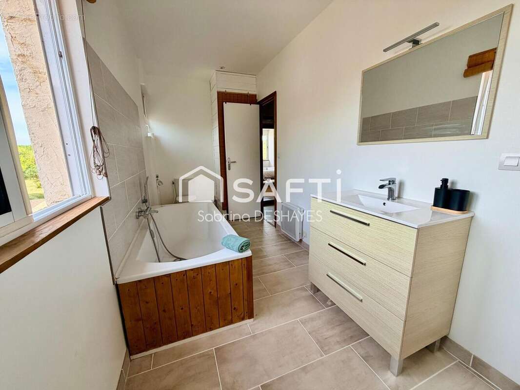 Maison 90 m² à Loudun  - photo 9