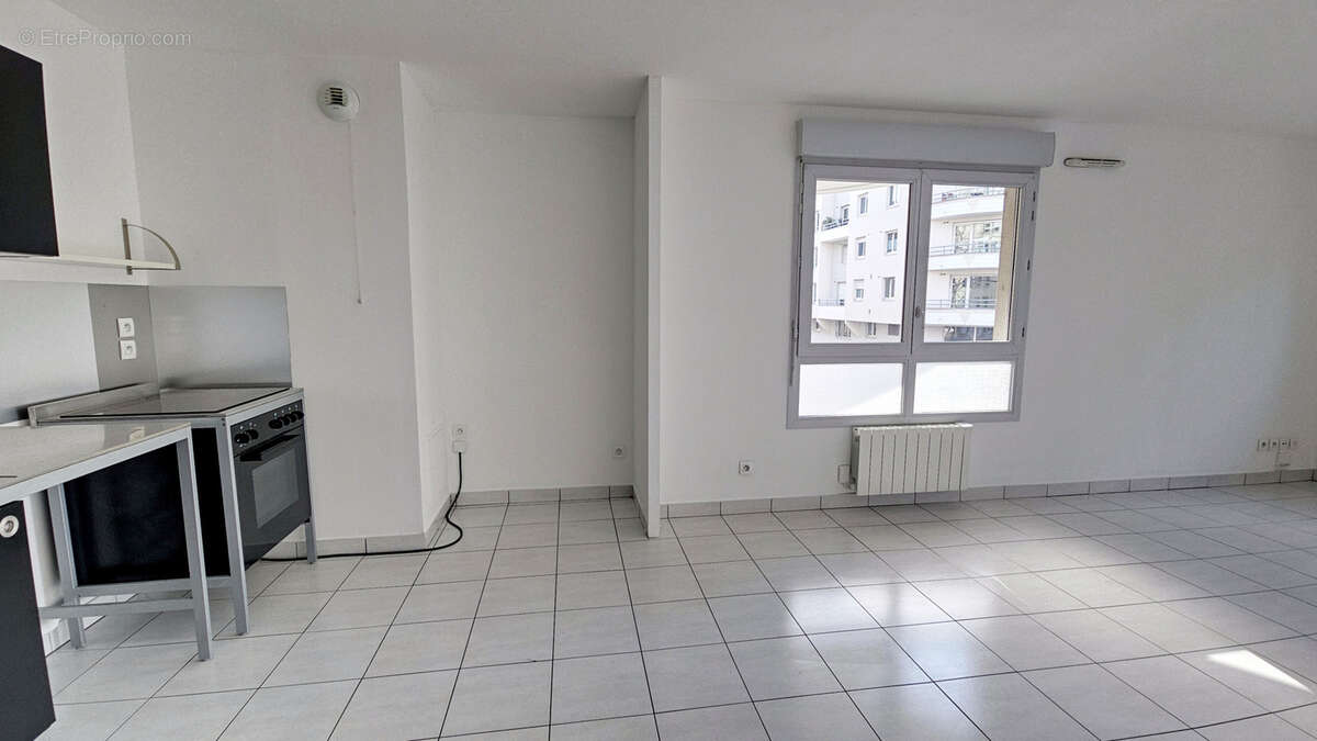 Appartement à LYON-8E
