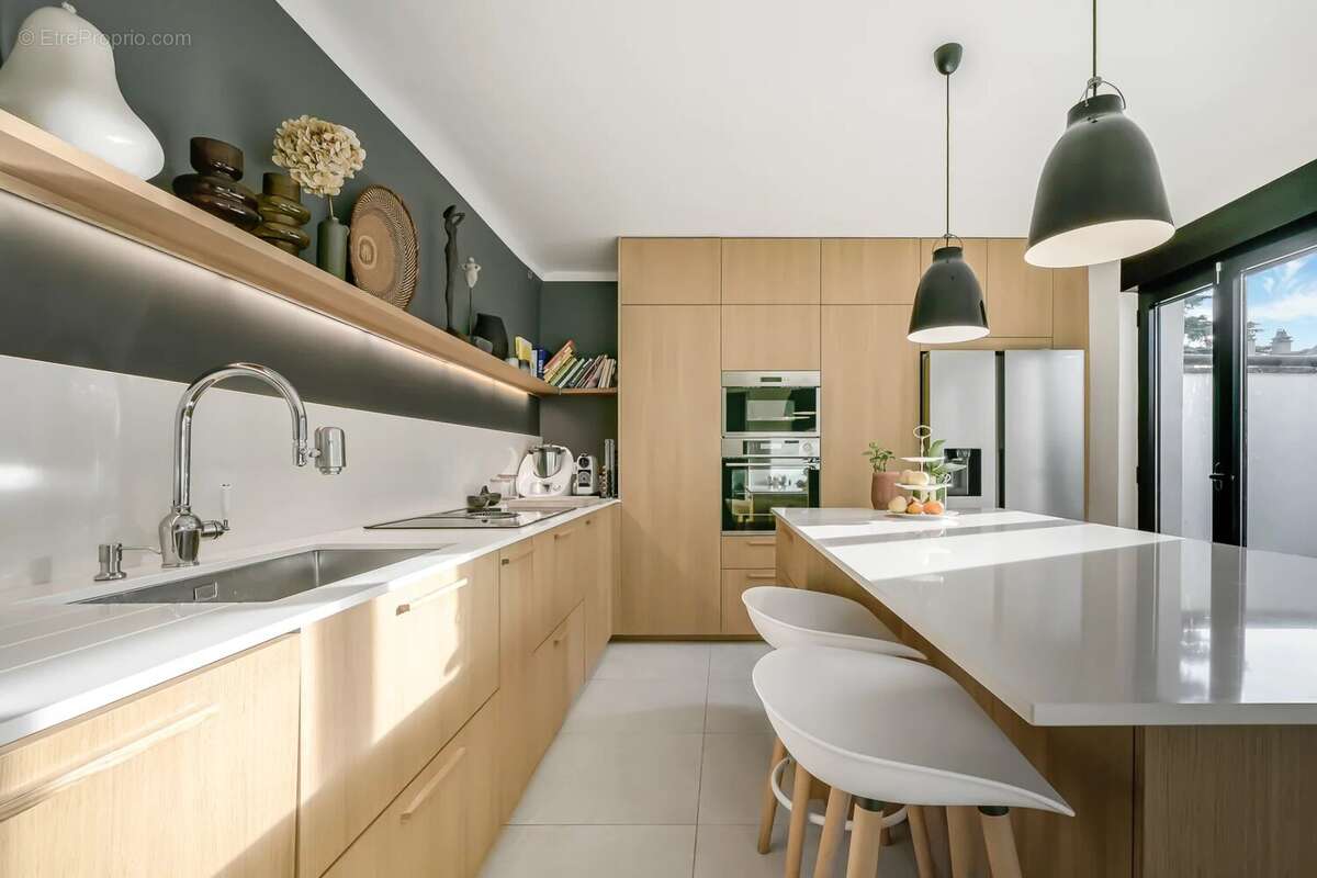 Appartement à SURESNES