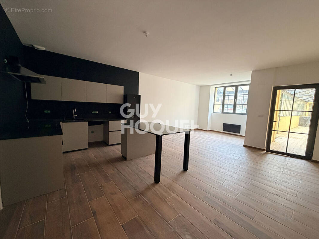 Appartement à BYANS-SUR-DOUBS