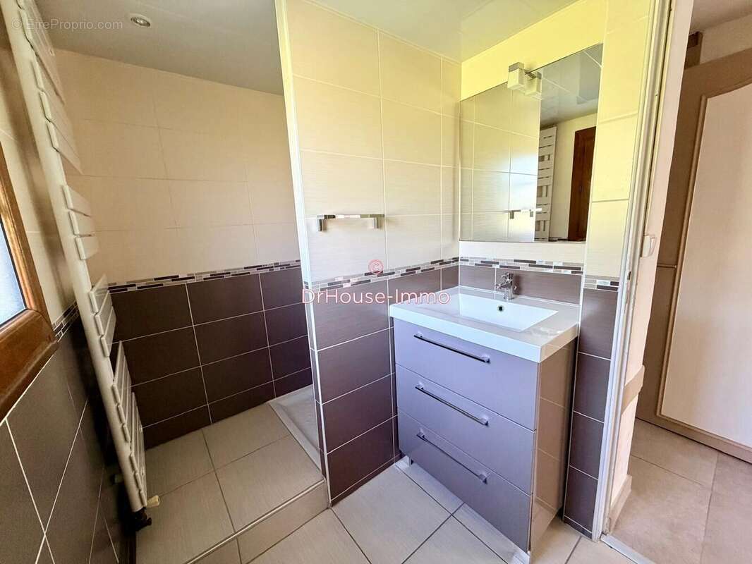 Maison 93 m² à Saint-Nicolas-D'aliermont  - photo 41