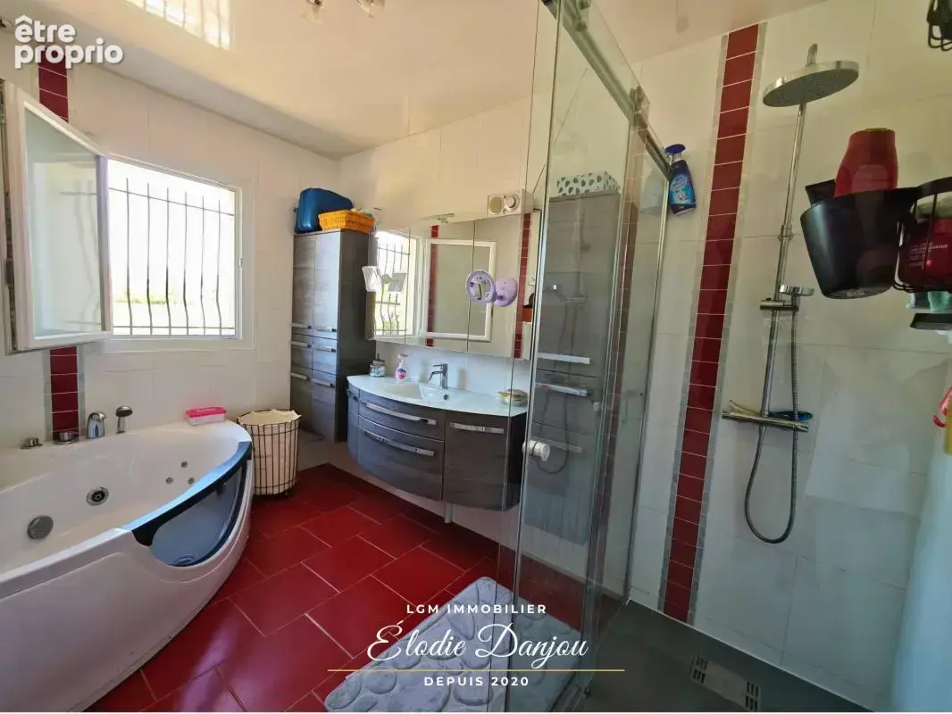 Maison familiale – 5 chambres – Double garage – Grand Jardin – Châteaudun, quartier Saint-Jean - photo 7