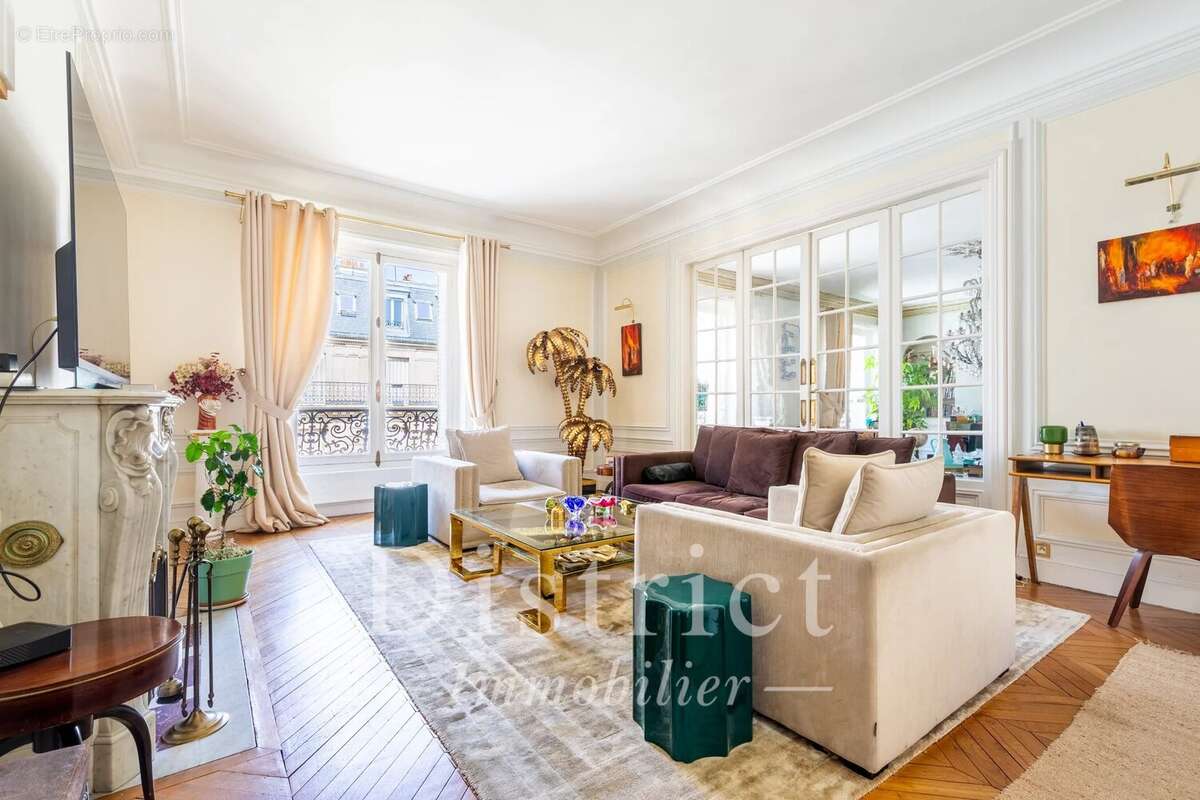 Wagram/Ampère. Appartement de réception de 373m². Très beaux volumes! - photo 4