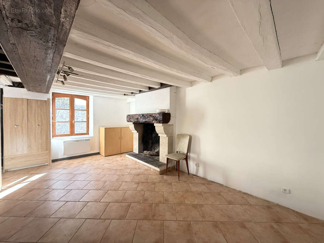 Maison à LONGNY-AU-PERCHE