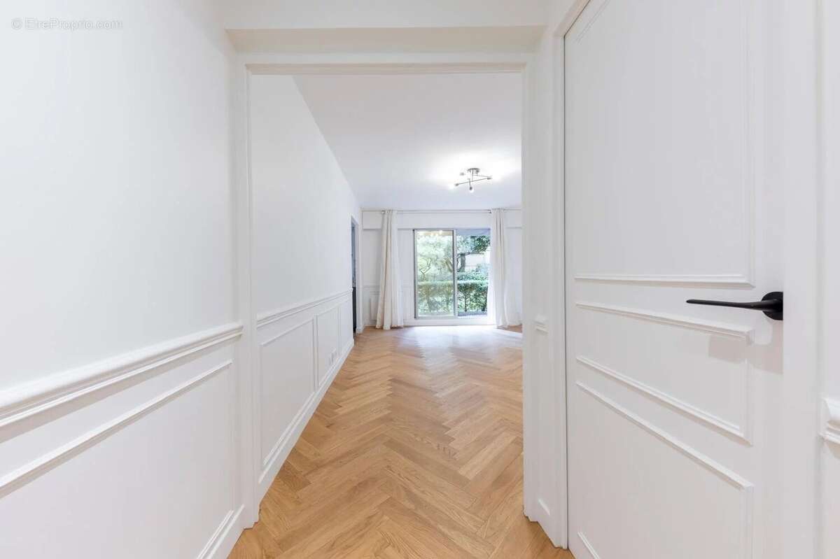 Appartement 49 m² à Paris-15e  - photo 5