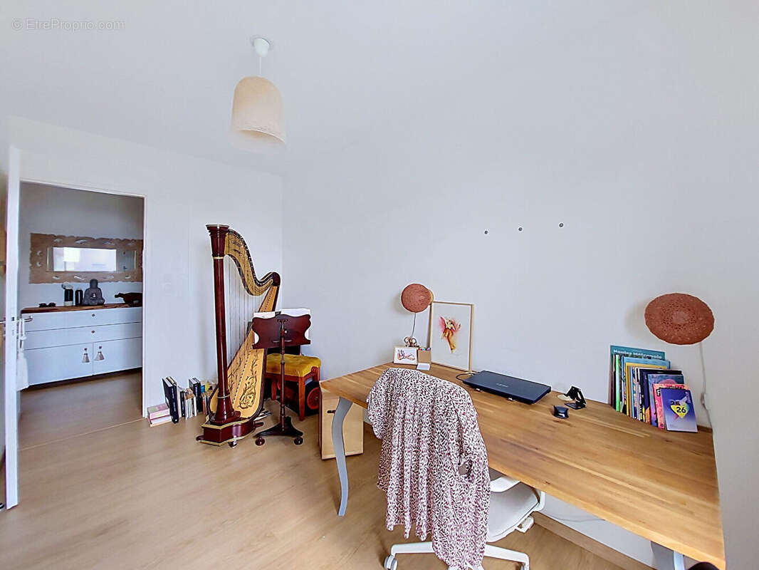Appartement à SAINTE-LUCE-SUR-LOIRE
