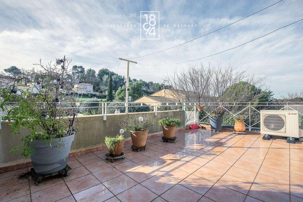 Appartement à MARSEILLE-11E