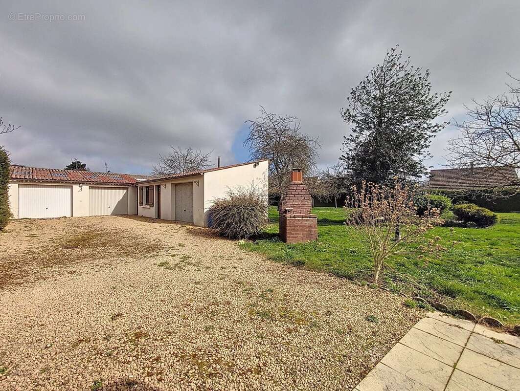 Maison à RIBECOURT-DRESLINCOURT