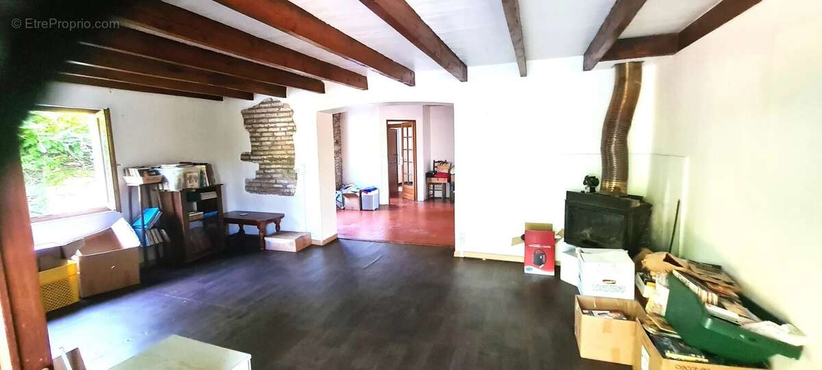 Maison plain-pied et grand jardin arboré - photo 2