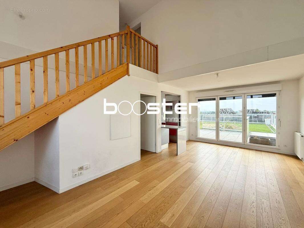 Appartement 4 Pièces en duplex - Terrasse panoramique, luminosité, confort absolu - photo 2