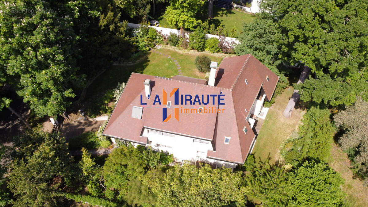 Maison à MAISONS-LAFFITTE