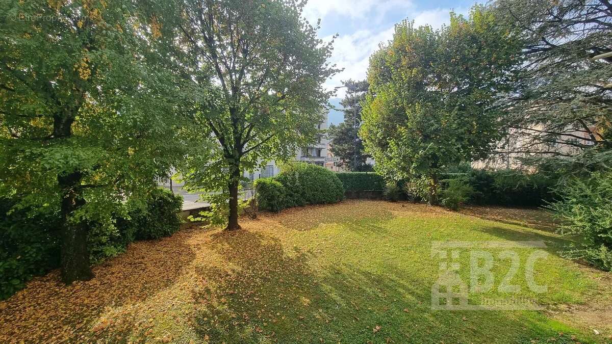 Appartement à FONTAINE