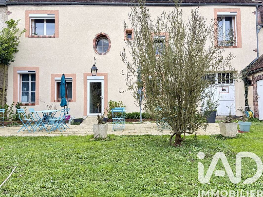 Photo 1 - Maison à LA LOUPE