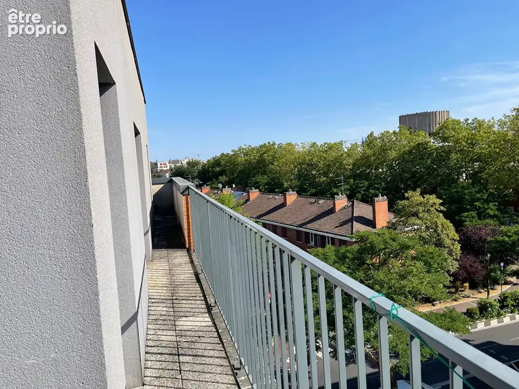 3 pièces en dernier étage avec balcons, ascenseur et parking en sous-sol. - photo 12