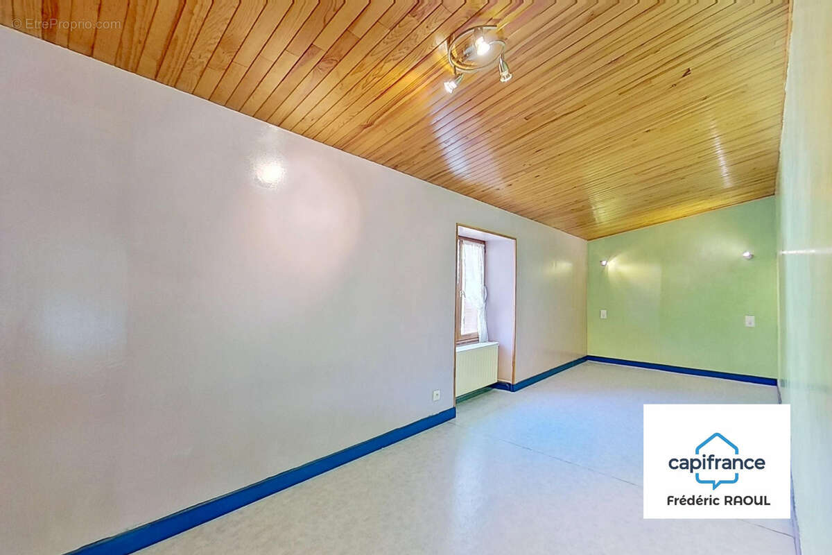 Maison familiale avec jardin et dépendances – Is-sur-Tille, proche centre-ville - photo 14