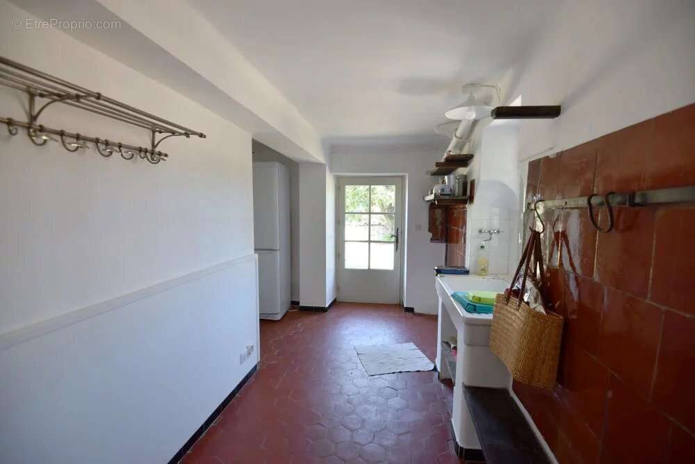 Maison à TOURRETTES