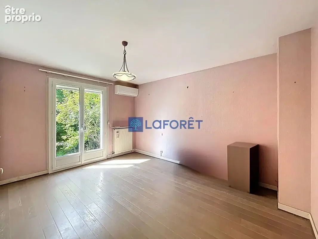 Maison avec 4 chambres sur sous sol total - Secteur COTEAU - photo 8