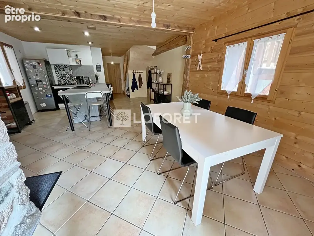 73600 Hautecour Maison T5 de115m², garage, cave, terrasse et jardinet - photo 2