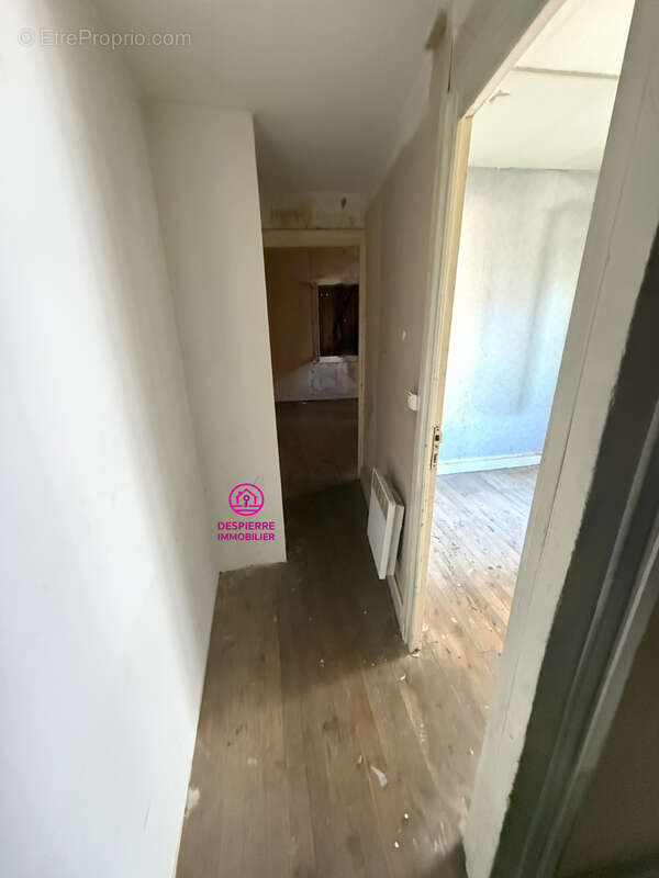 Appartement à LE PEAGE-DE-ROUSSILLON