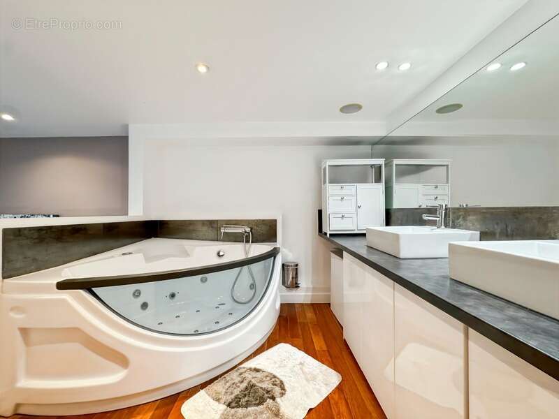 Maison à CHOISY-LE-ROI