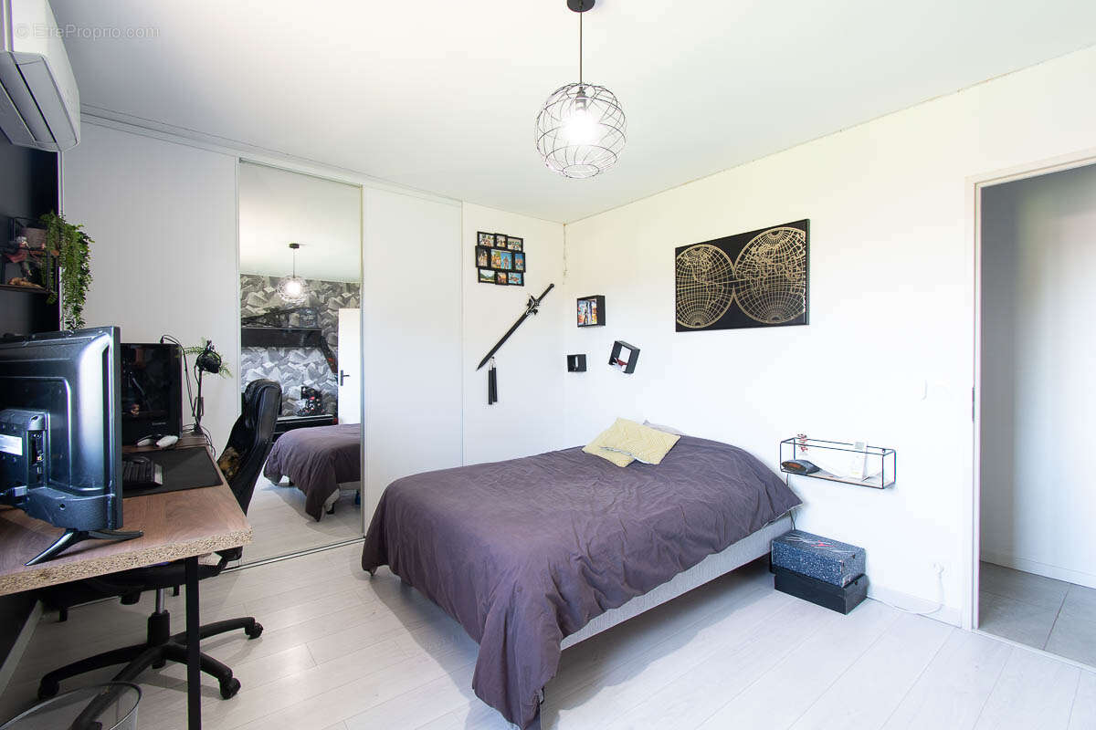 Maison à MERY-SUR-CHER