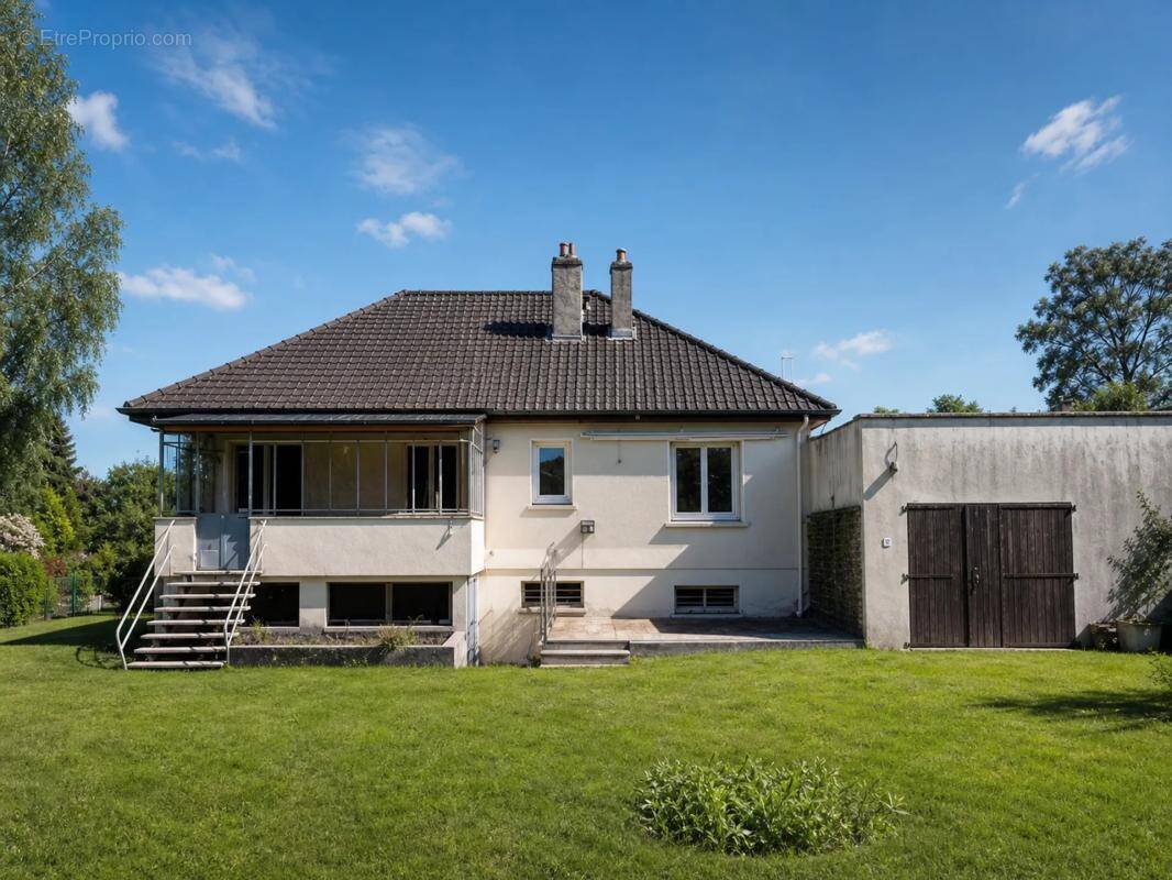 Maison à SEMOY