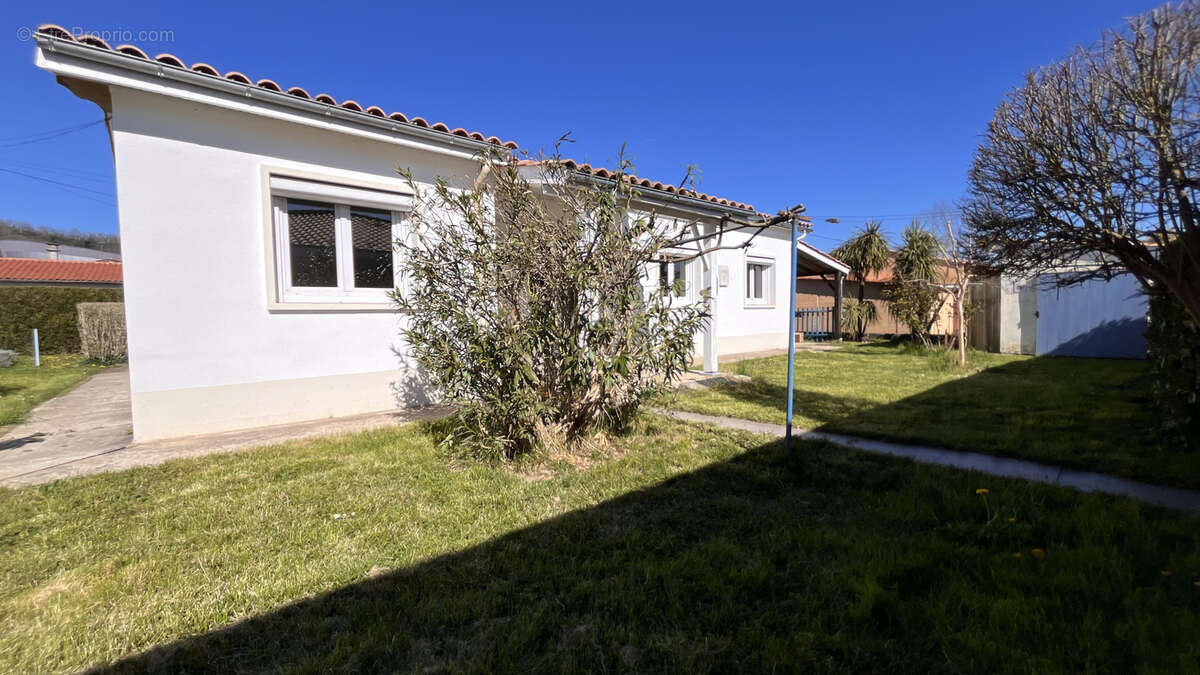 Maison à BON-ENCONTRE