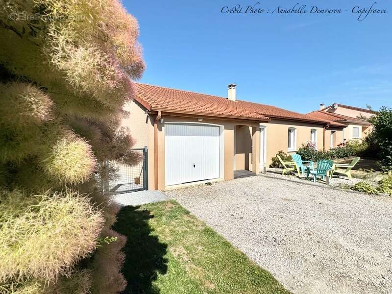Maison plain-pied 4 chambres - jardin - garage - saint-bonnet-près-riom (63200) - photo 29