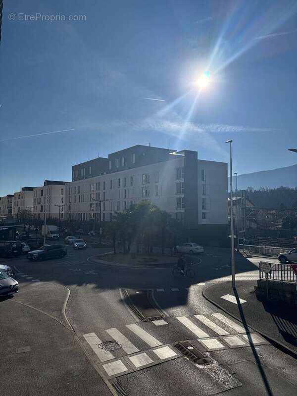 Commerce à AIX-LES-BAINS