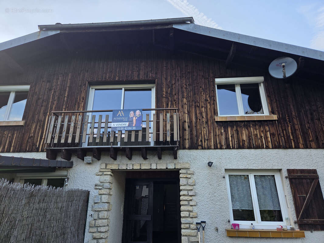 Appartement à GRANGES-NARBOZ