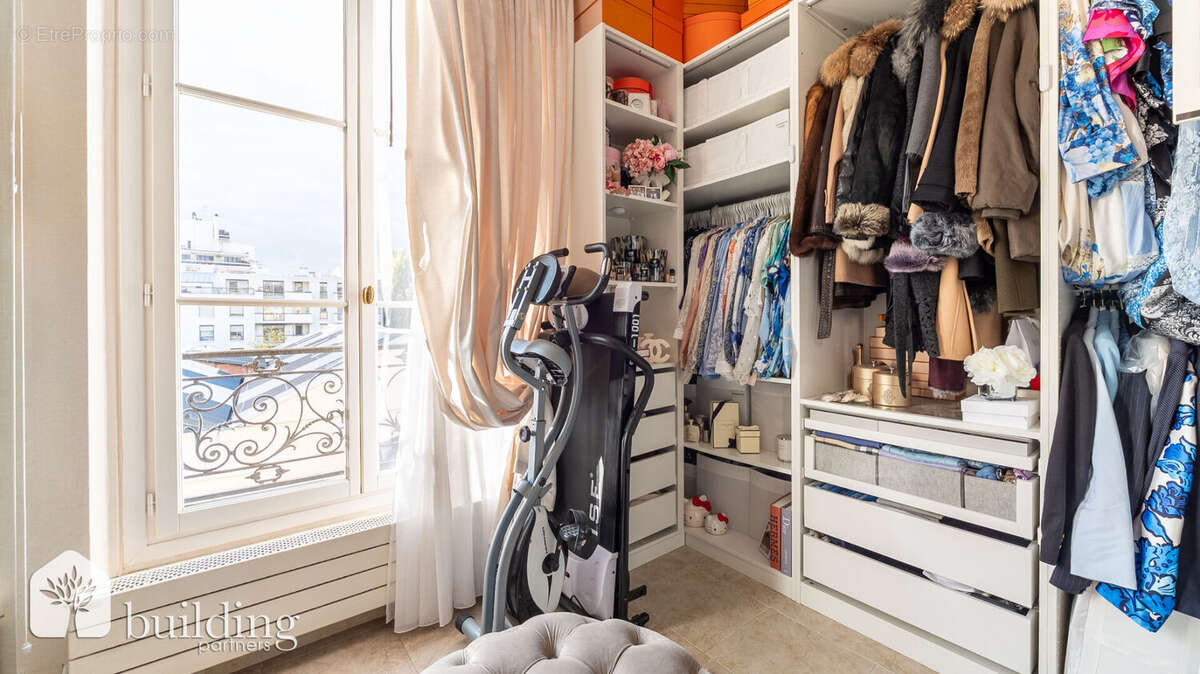 Appartement à PARIS-12E
