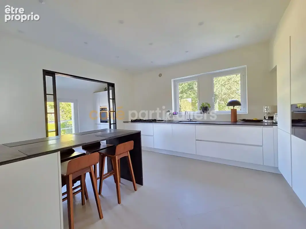 Vaux-sur-Seine (78740) - Maison d'exception de 255 m² sur 2 970 m² de terrain - photo 5