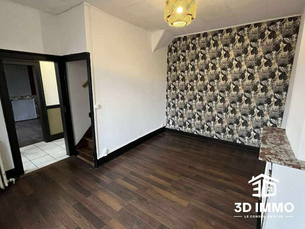 Maison à AVESNELLES