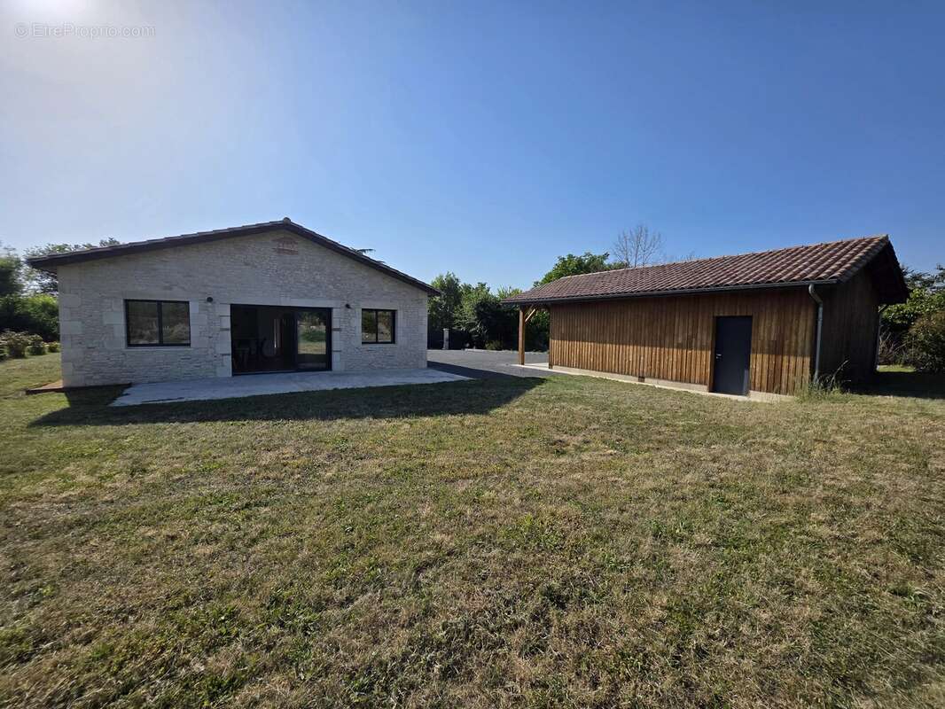 Maison à EYMET