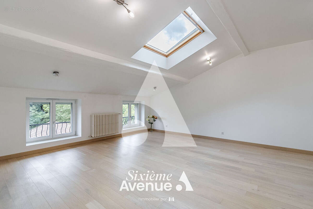 Appartement à L&#039;ARBRESLE